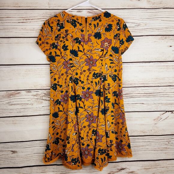 Silence + Noise Floral Flowy Swing Dress Size Small Casual Date Night - Picture 3 of 8